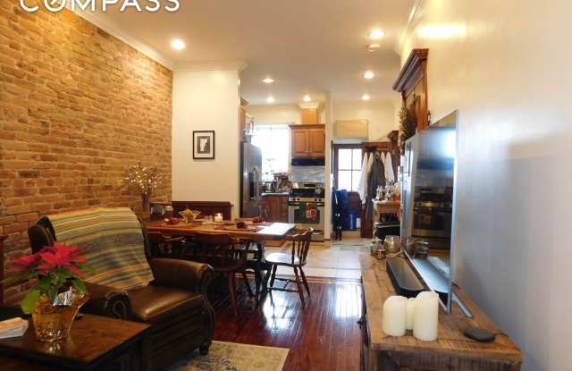 132 Underhill Avenue Gallery 1