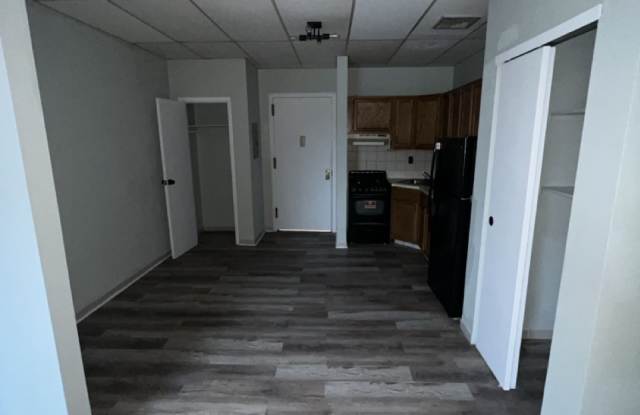 308 Maple Ave - 308 Maple Avenue, Westbury, NY 11590