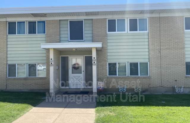 2323 Chatteau Dr - 2323 Chateau Drive, Roy, UT 84067