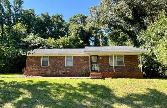 Charming 3-Bedroom Home in Eastaboga Gallery 1
