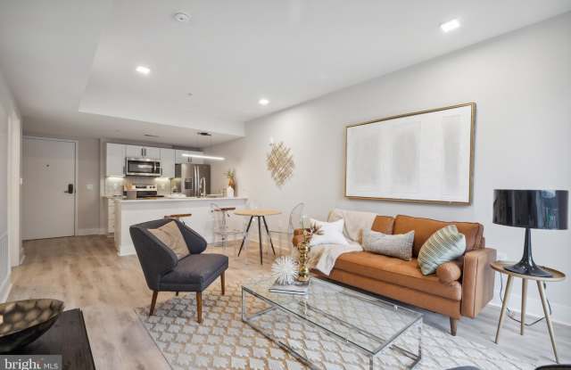 1805 North Howard photos photos