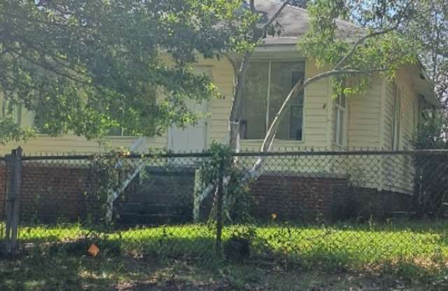 700 Summit Avenue photos photos