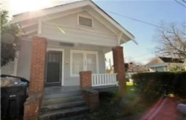 1602 Lee St. Gallery 3