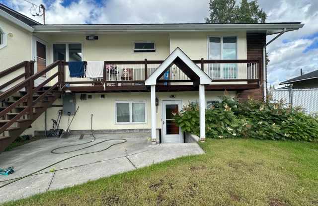 2Bed/1Ba/1Car Amazing Apartment on Riverview Dr., All Util. Includ., sorry no pets. photos photos