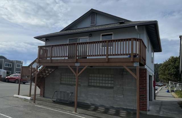 2304 Skyline Way photos photos