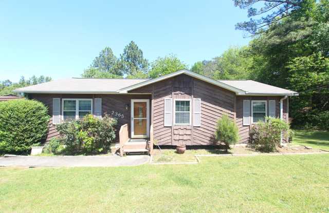 New On The Market with Fresh Updates!! Better Hurry!! Gallery 1