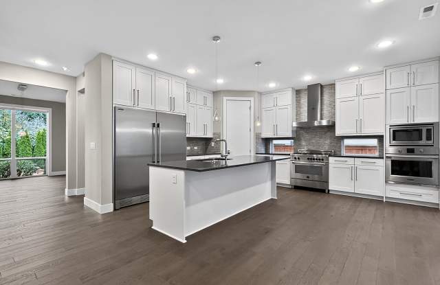 2821 Garden Avenue North - 2821 Garden Avenue North, Renton, WA 98056