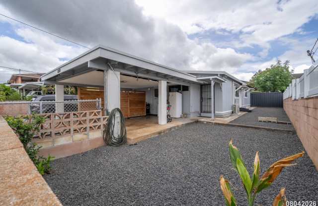 1bd 1ba with Parking - Dogs negotiable $2350 94-1167 Kahuahale St Gallery 3