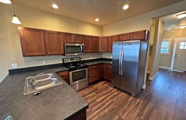 721 Lake Elmo Dr Gallery 2