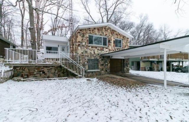117 Weesaw Trail - 117 Wee Saw Trl, Porter County, IN 46383