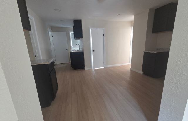 Spacious & Bright 4 BR Single-Family Home – Fully Renovated! Gallery 3