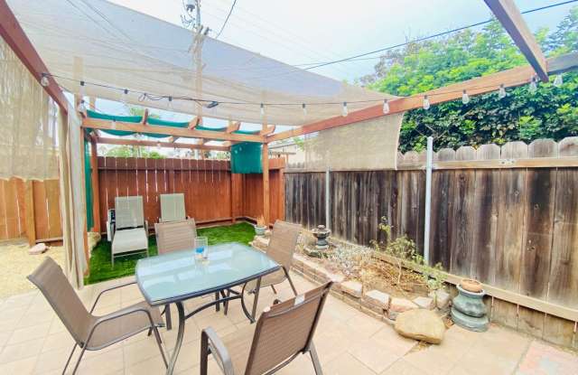 Great Location in Pacific Beach! Private large yard! Assigned Parking photos photos