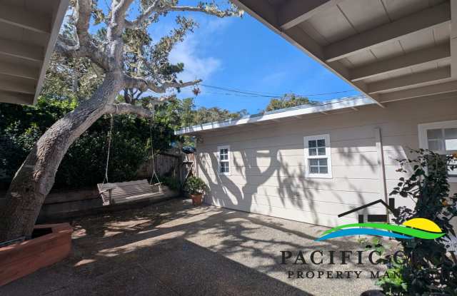 Charming New Monterey Home with Bay Views with all utilities included Gallery 4