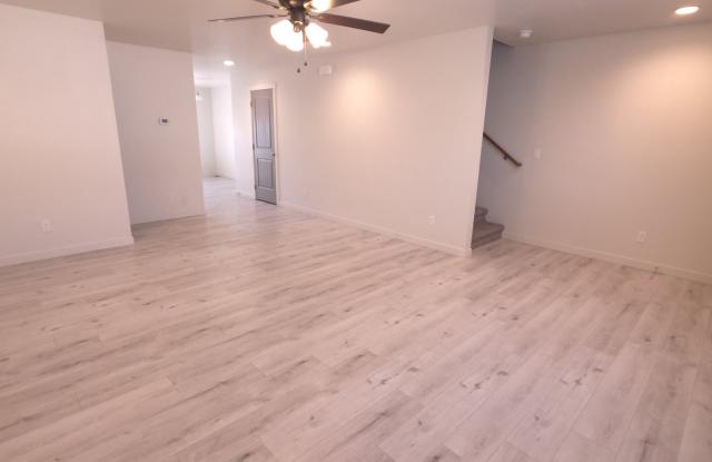 103 East Ravenna Lane - 103 photos photos