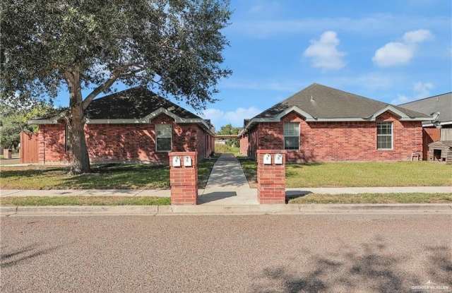 1821 W Portales Drive Gallery 1