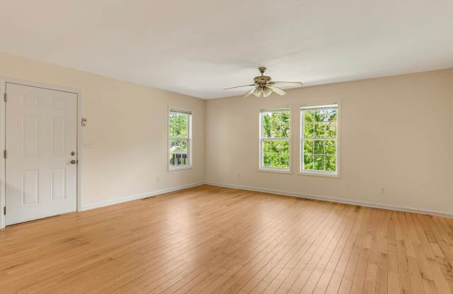 3-Bedroom Home in West Asheville with Fenced-In Yard photos photos