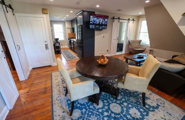 1301 West 11th Street photos photos