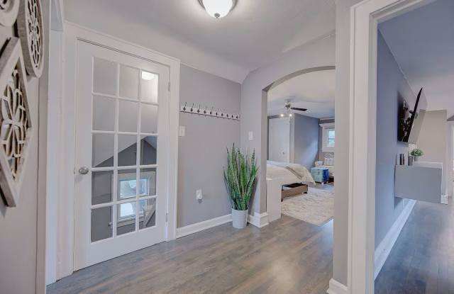 1301 East Oklahoma Avenue - 2 photos photos