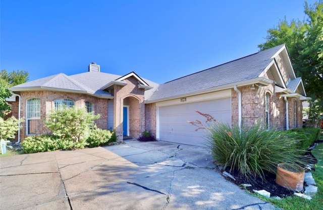 817 Ingleside Drive - 817 Ingleside Drive, Plano, TX 75075
