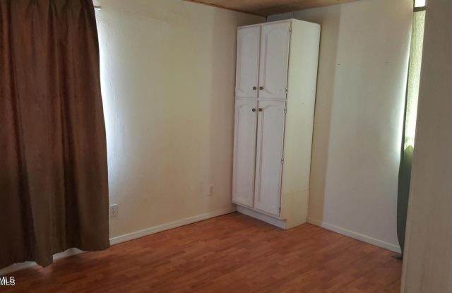 2317 N MITCHELL Street photos photos