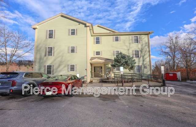 843 Mammoth Rd - 843 Mammoth Road, Manchester, NH 03104