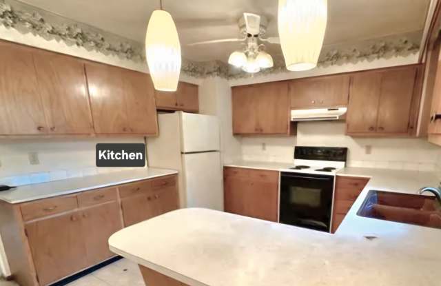 705 Rural Avenue - 705 Rural Avenue, Decorah, IA 52101