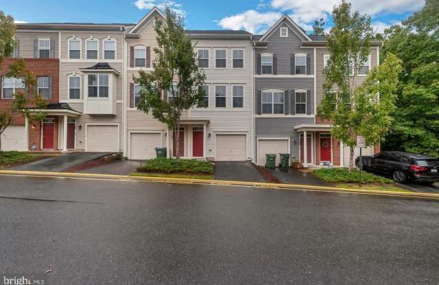 107 MAGNES Place unit: 704 photos photos