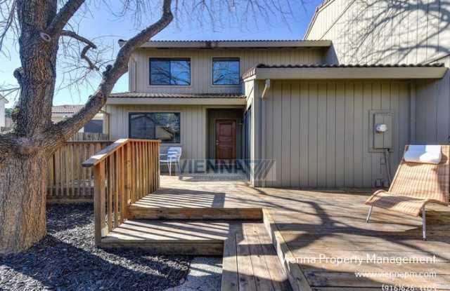 490 Crestridge Lane - 490 Crestridge Lane, Folsom, CA 95630
