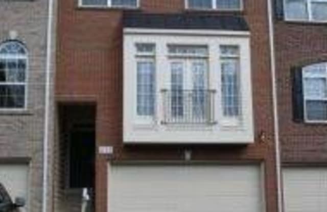 4533 ENGLISH HOLLY DRIVE - 4533 English Holly Drive, Fair Oaks, VA 22030