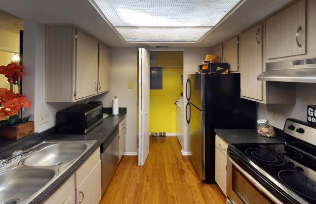 Brookstone Village Apartments Gallery 3
