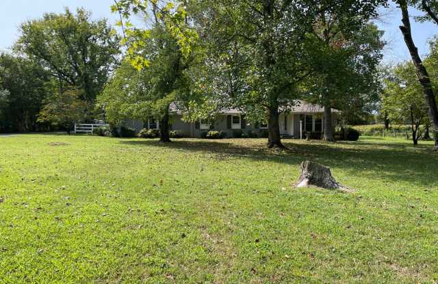 2525 Dilton Mankin Murfreesboro photos photos