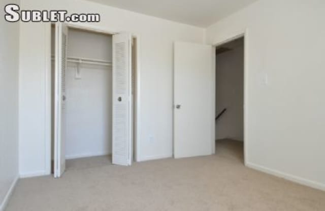 2401shamrock Garden Drive - 2401 Shamrock Garden Road, Chesapeake, VA 23323
