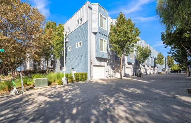 440 Harriet Ln - 440 Harriet Lane, West Sacramento, CA 95605