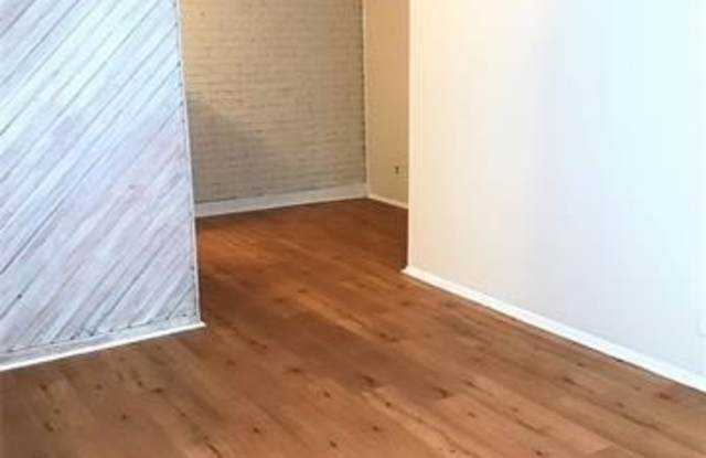 1739 S Peoria Avenue Gallery 4