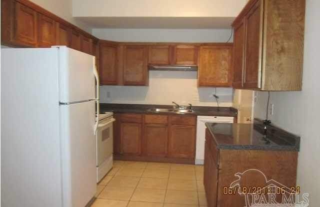 3428 Riverside Dr Gallery 2