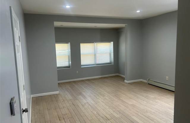3708 Dyre Avenue Gallery 3