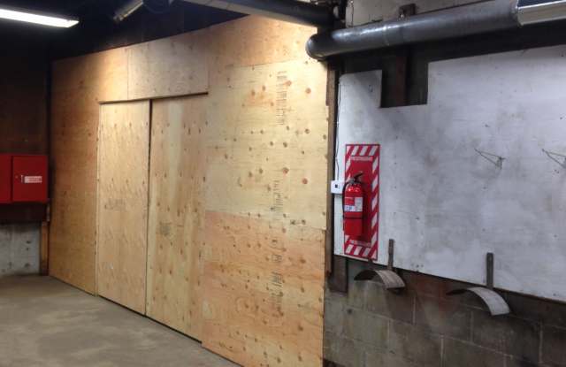28 Vernon Avenue - Unit B, Garage Gallery 3