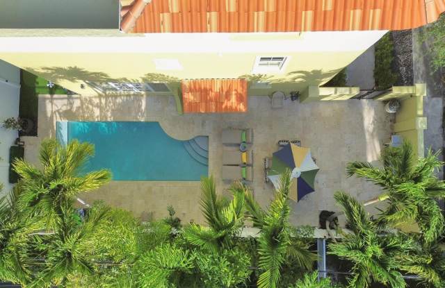 2810 Riverland Road photos photos