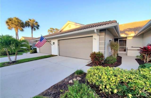 992 Marblehead Dr photos photos