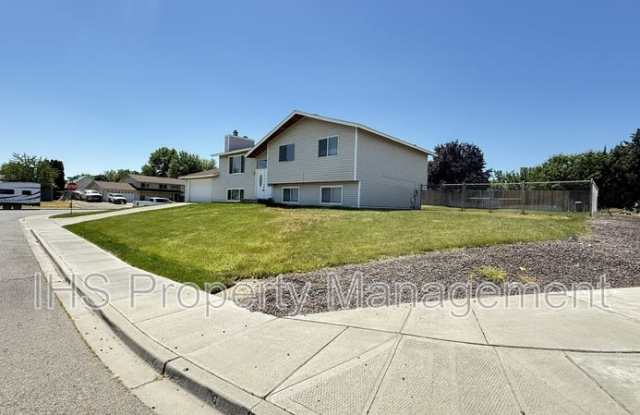 1603 Eagle St photos photos