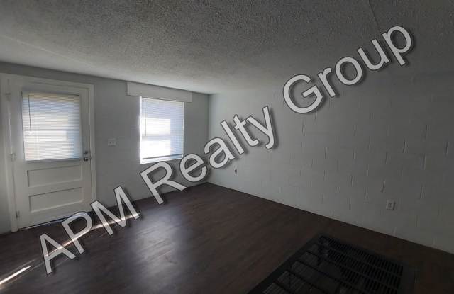 Two bedroom apt near Harden Street photos photos