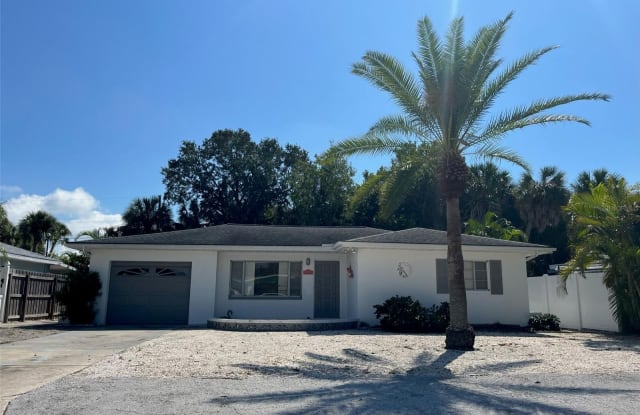 456 85TH AVENUE - 456 85th Avenue, St. Pete Beach, FL 33706