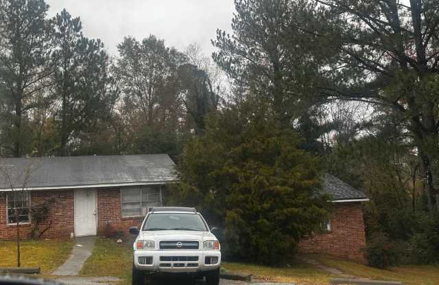 Cozy Home with Updated Flooring and Bright Rooms photos photos Cozy Home with Updated Flooring and Bright Rooms photos photos