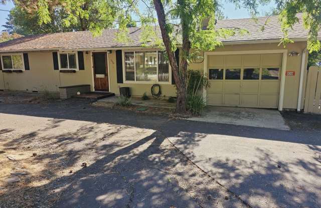 Charming 3 Bedroom Home Near Downtown Jacksonville photos photos