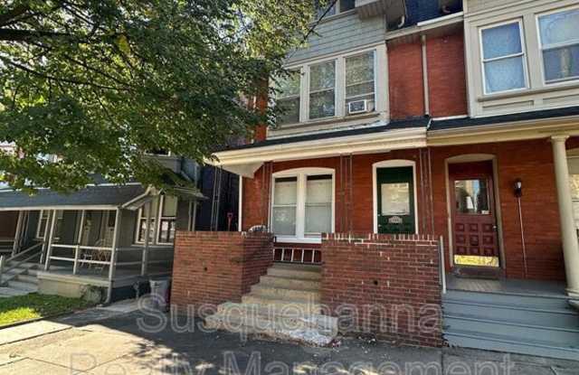 134 College Ave. photos photos