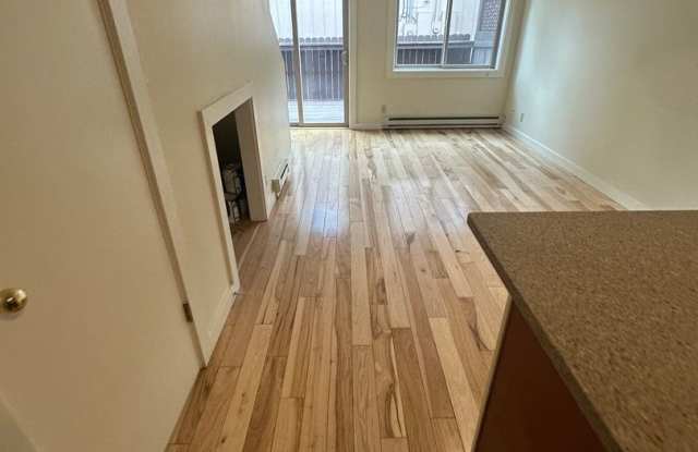 2 Bed / 1.5 Bath Townhome Near Downtown Jackson photos photos