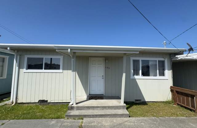 Cozy 2 Bed 1 Bath King Salmon home within walking distance to the beach photos photos