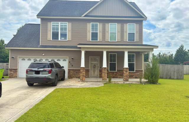 219 Hidden Oaks Drive - 219 Hidden Oaks Drive, Piney Green, NC 28546