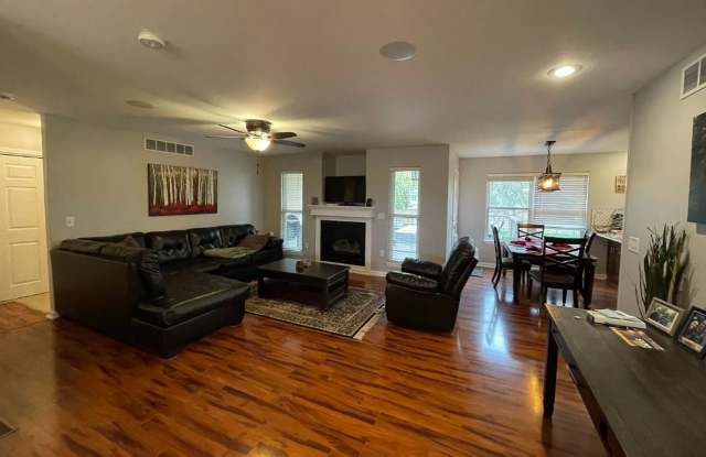 Executive 4 Bedroom / 3 Bath | 2,640 Sq Ft | Finished Basement | Stunning Home in a Quiet Neighborhood Gallery 1