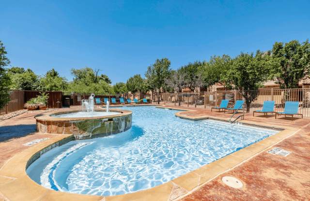 Arioso Apartments & Townhomes Gallery 4